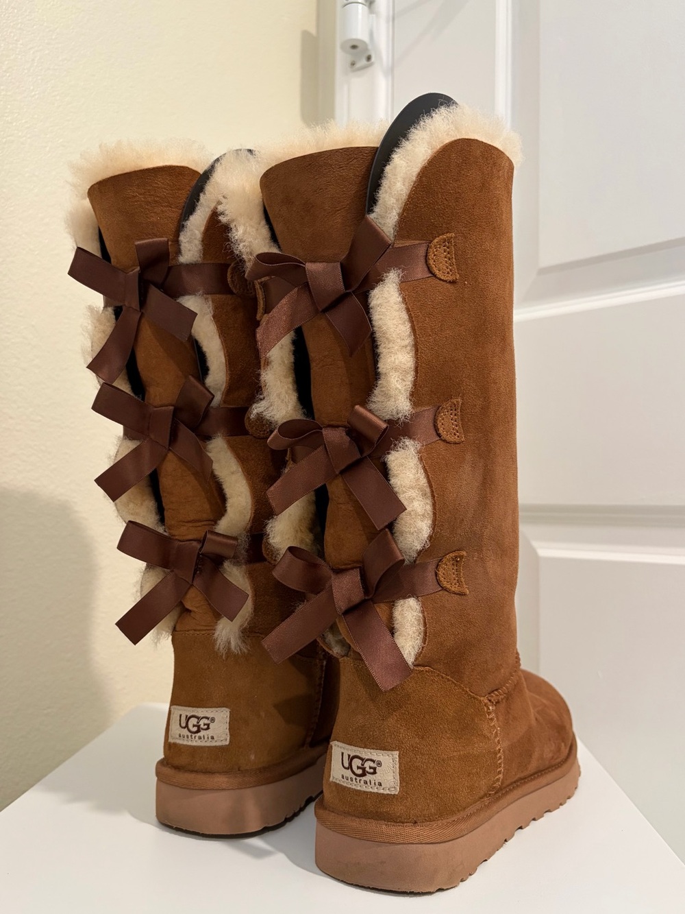 Discounted UGG Australia Women's Bailey Bow Tall ii US 8W